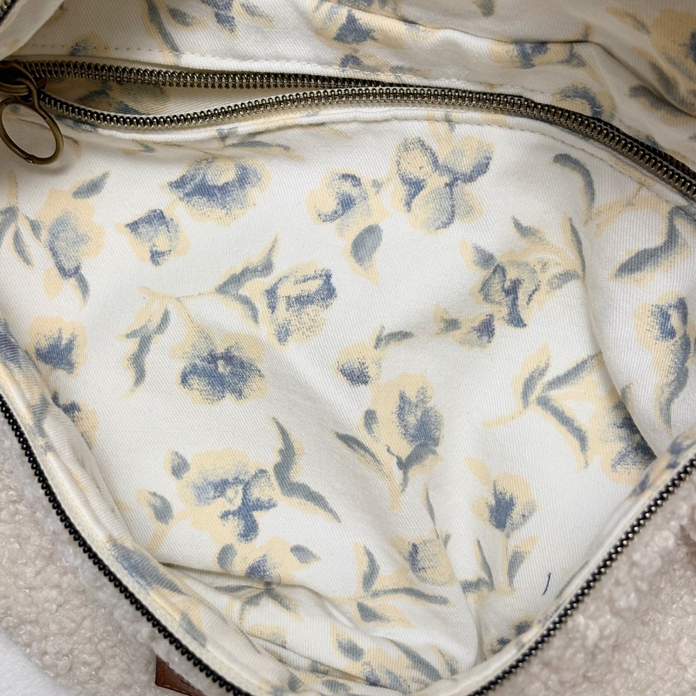 Minimalist Teddy Fleece Fanny Pack Slouchy Crescent Crossbody Bag Neutral‎ - Picture 8 of 9